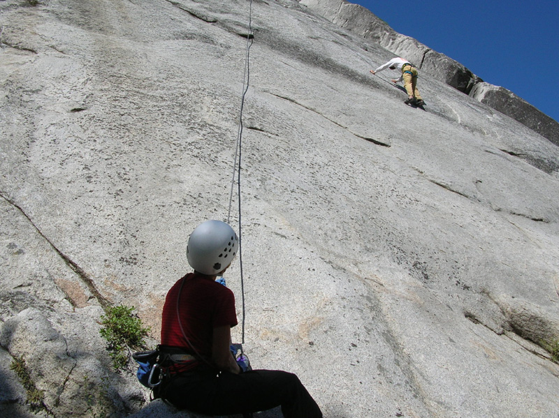 31-Luba_belaying_for_Bruce