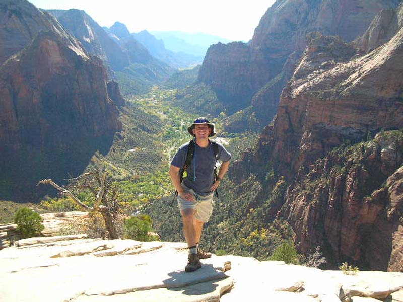 31-Chris_at_top_of_Angels_Landing