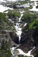 25-zoom_of_the_waterfalls_from_further_up_the_trail