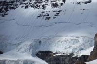 039-zoom_of_Upper_Victoria_Glacier_glacial_feature-bergschrund_crevasse,headwall_snowfield