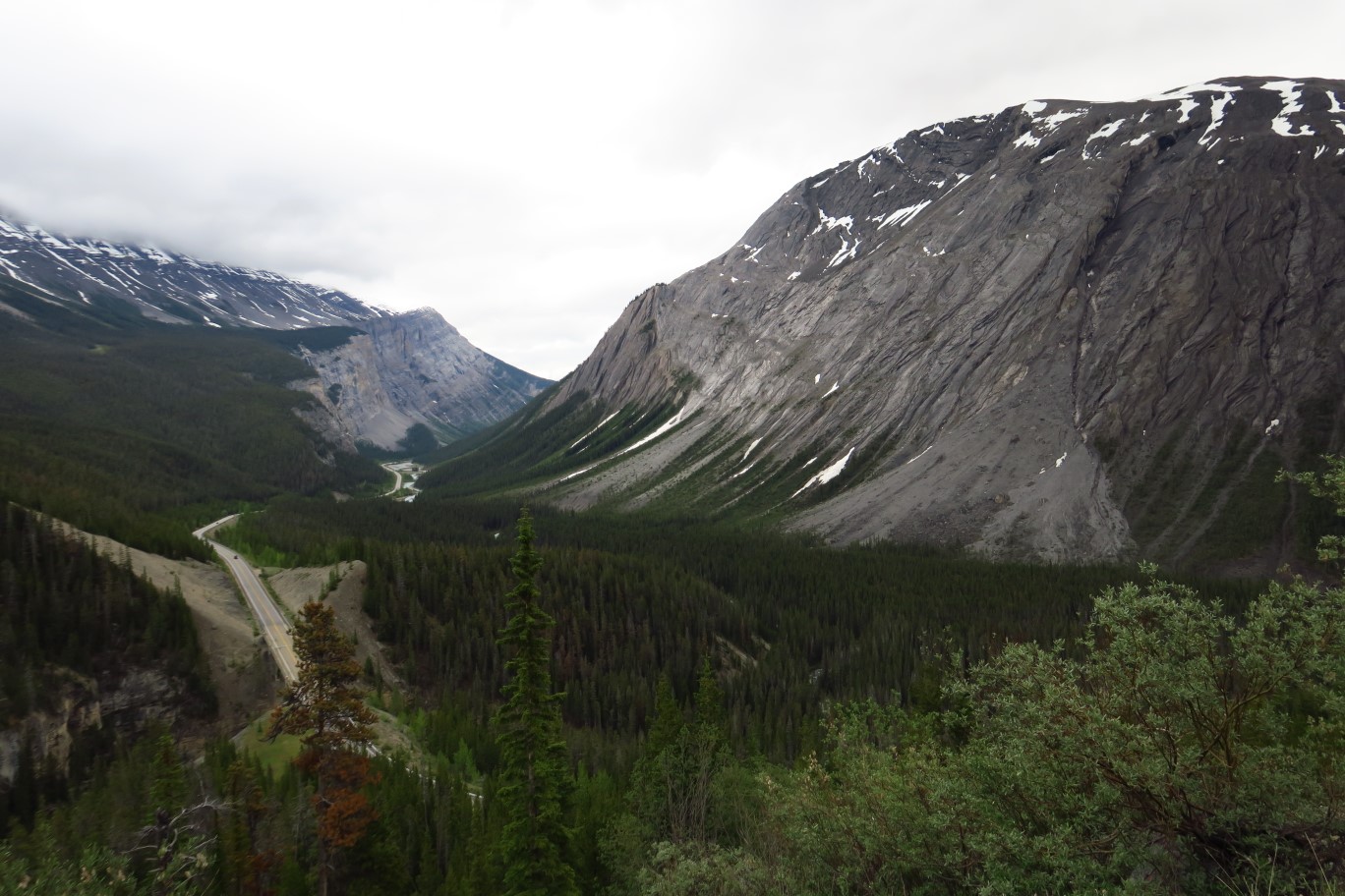 156-driving_back_to_campsite-glacial_feature-U-shaped_valley